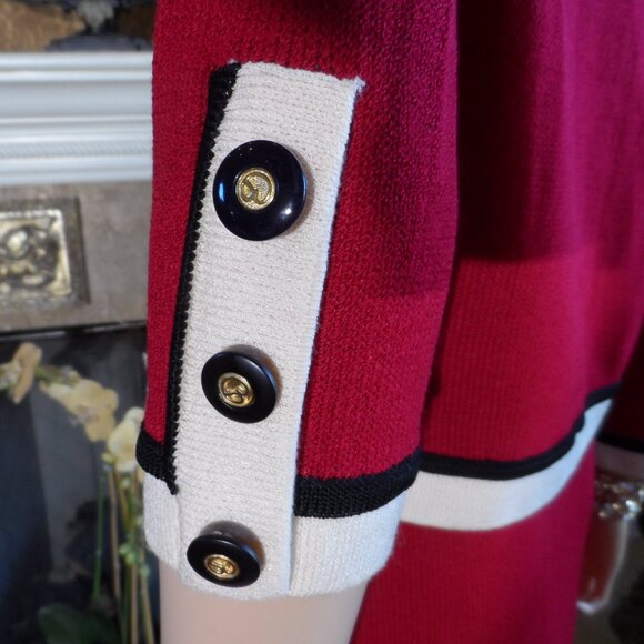 St. John Collection Red Skirt & Jacket Knit Suit Size 6/M - Picture 11 of 16